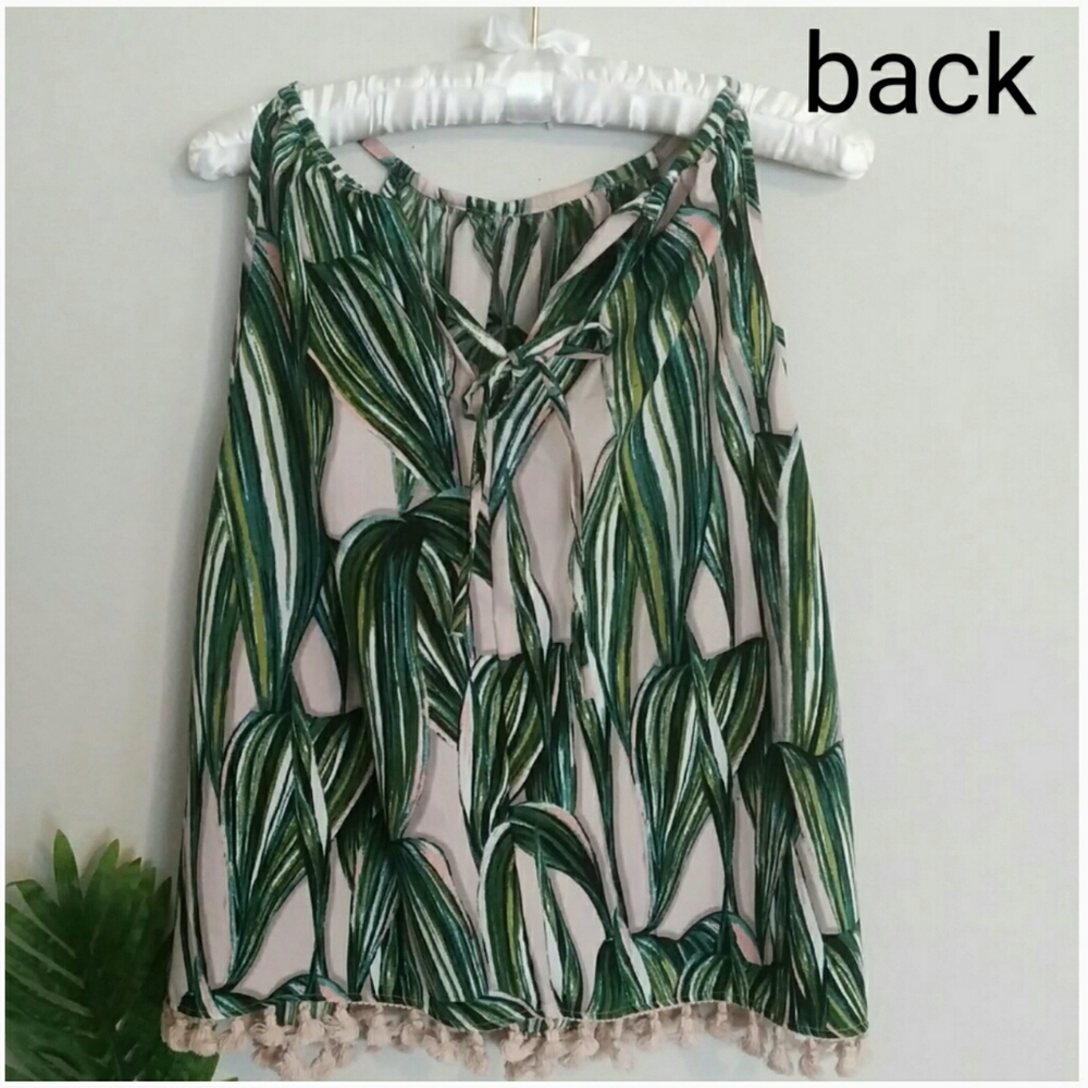Green Sleeveless - Picture 4 of 7